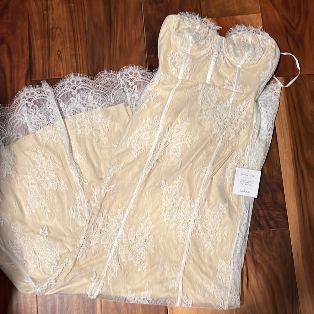 Lulus wedding dress 👰🏼‍♀️